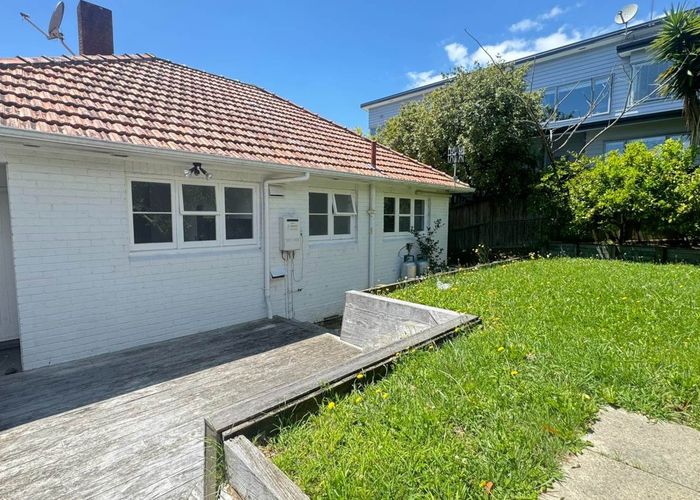  at 14 Kurahaupo Street, Orakei, Auckland