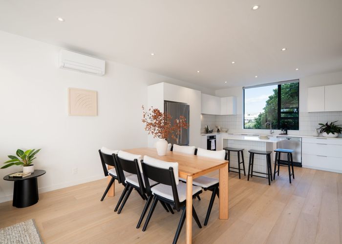  at 2/52 Sainsbury Road, Mount Albert, Auckland City, Auckland
