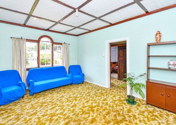  at 42 Church Road, Mangere Bridge, Auckland