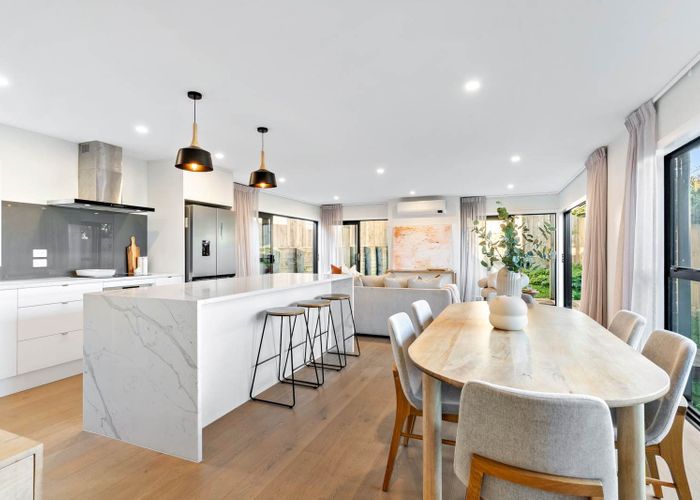  at 10A Clairville Crescent, Wai O Taiki Bay, Auckland City, Auckland