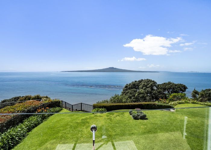  at 3/64 Seacliffe Avenue, Narrow Neck, North Shore City, Auckland