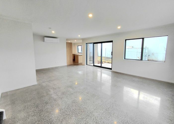  at 383b West Coast road, Glen Eden, Waitakere City, Auckland