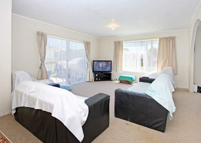  at 11 Pawa Place, Manurewa, Manukau City, Auckland