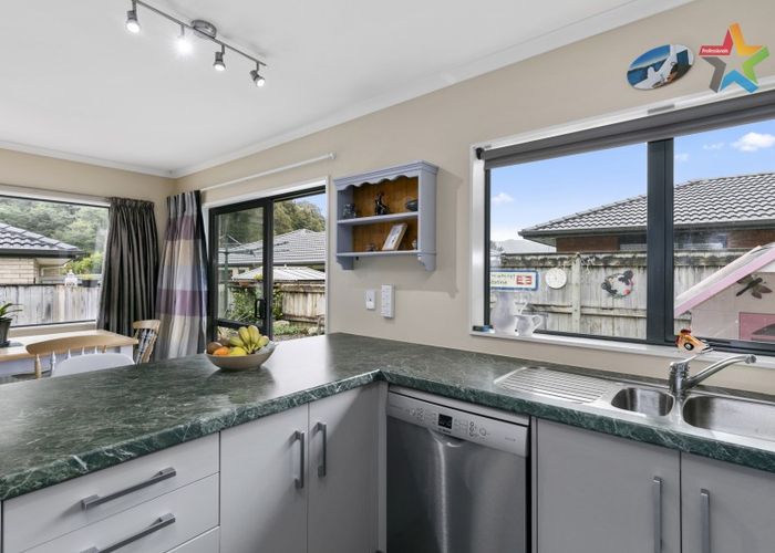  at 21 Aragon Grove, Kingsley Heights, Upper Hutt