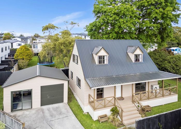  at 9A Tracey Terrace, Te Atatu South, Auckland