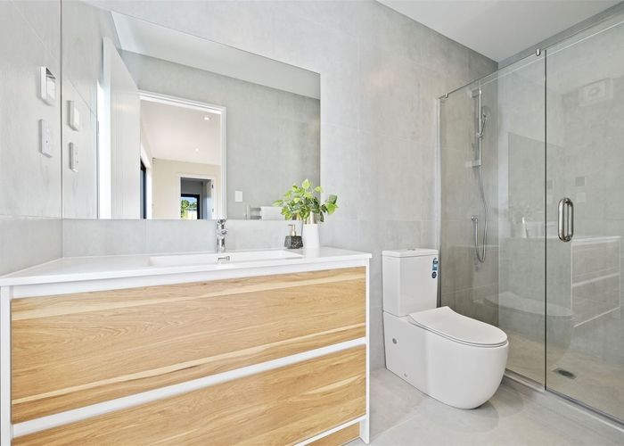  at 8A Bela Vista Boulevard, Swanson, Waitakere City, Auckland