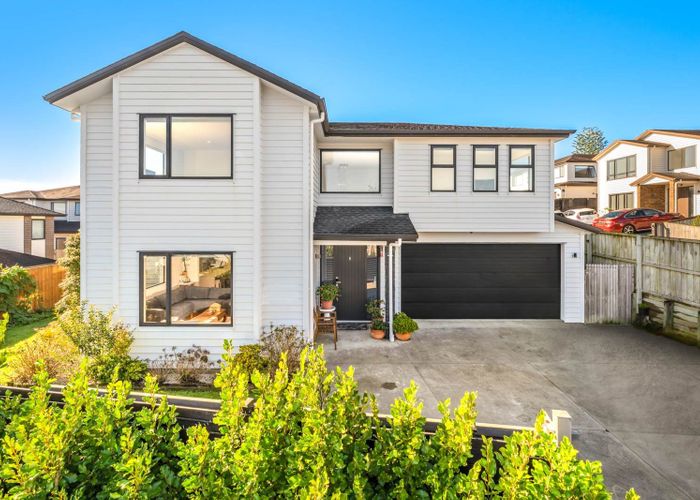  at 15 Eric Gifford Drive, Ranui, Waitakere City, Auckland
