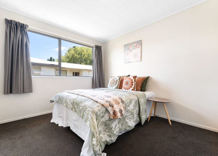  at 95 Riverpark Crescent, Henderson, Auckland