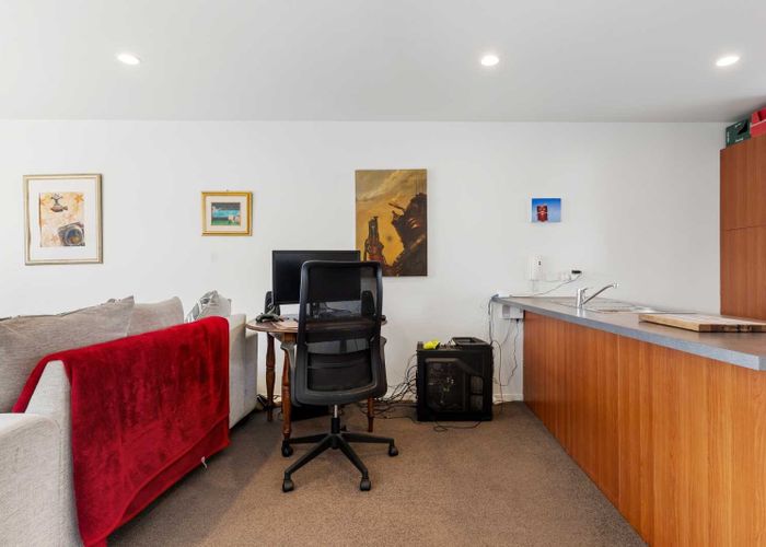  at 8/42 Holly Street, Avondale, Auckland City, Auckland