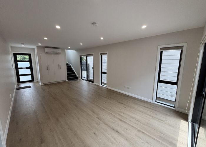  at 169c Everglade Drive, Totara Heights, Manukau City, Auckland