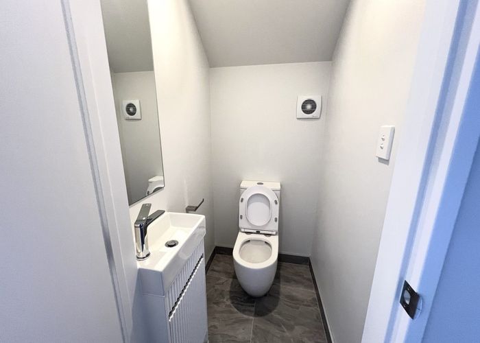  at 20B Clovelly Road, Bucklands Beach, Manukau City, Auckland