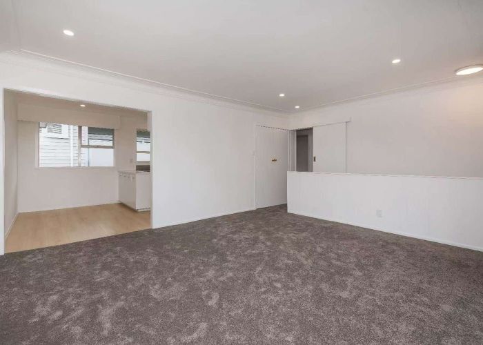  at 2/1 Rahiri Road, Mount Eden, Auckland City, Auckland