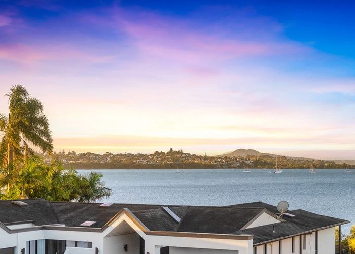  at 114 Bramley Drive, Farm Cove, Manukau City, Auckland