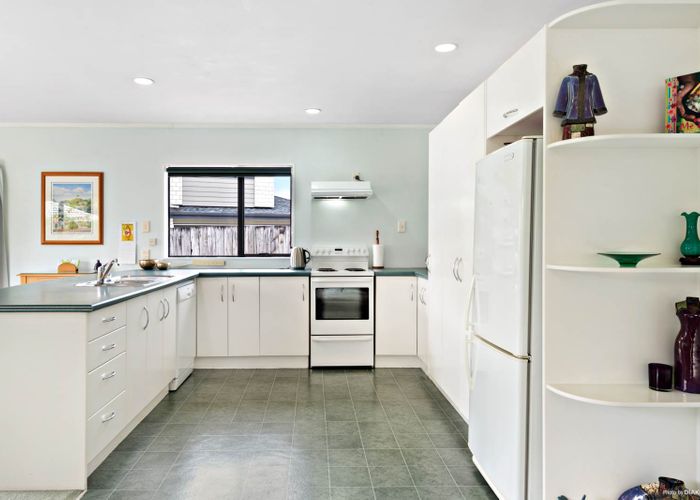  at 75 Sturges Road, Henderson, Auckland