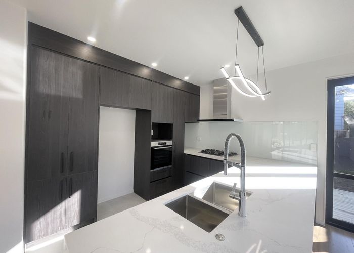  at 26B Sandgate Avenue, Botany Downs, Manukau City, Auckland