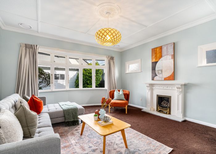  at 376 Karori Road, Karori, Wellington, Wellington
