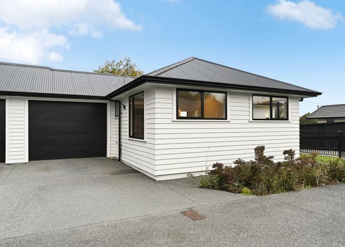  at 1/81 Storey Avenue, Forest Lake, Hamilton, Waikato