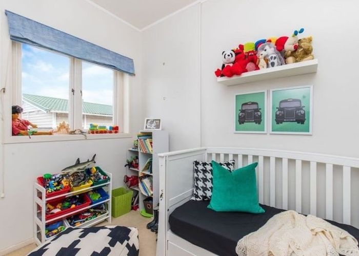  at 16 Panorama Rd, Mount Wellington, Auckland City, Auckland