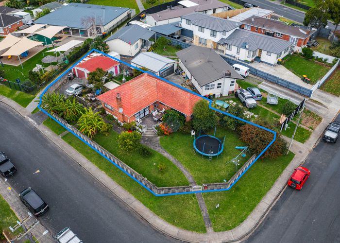  at 64 Wedgwood Avenue, Mangere East, Auckland