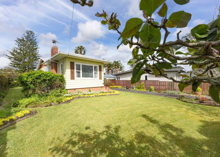  at 25 Margan Avenue, New Lynn, Waitakere City, Auckland