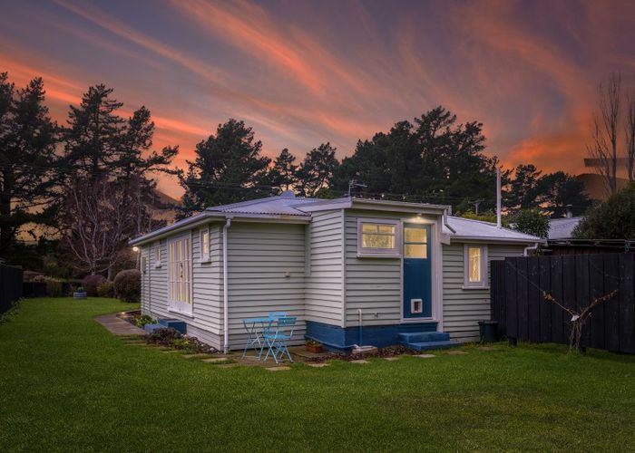  at 34 Ferry Road, Woodend Beach, Woodend