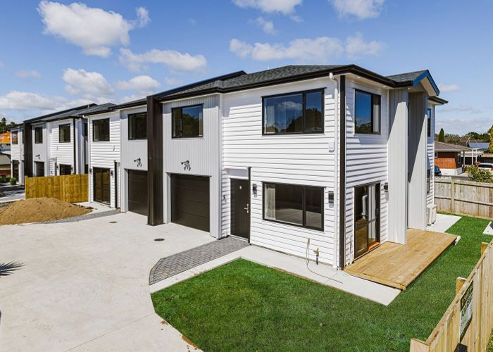  at 4A Mirrabooka Avenue, Botany Downs, Auckland