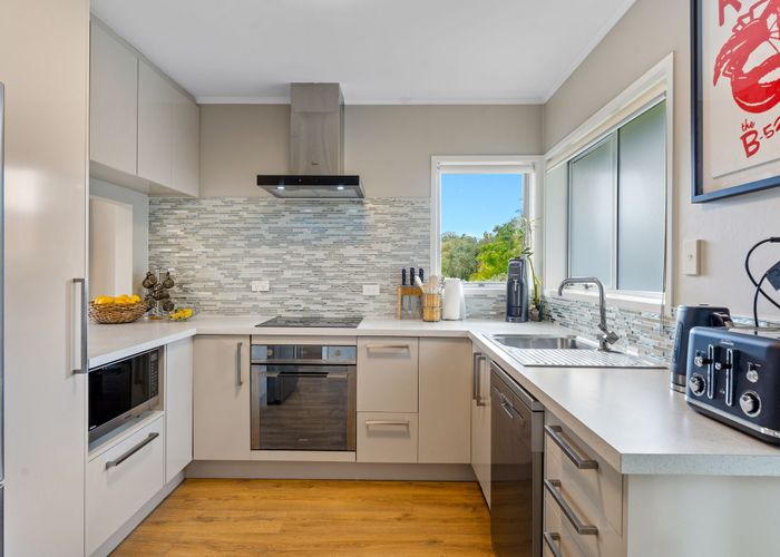  at 5/13 Richards Avenue, Forrest Hill, North Shore City, Auckland