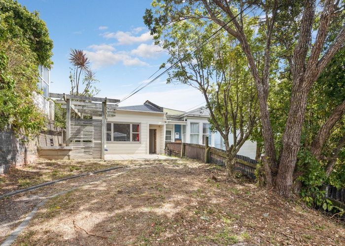  at 34 Mckinley Crescent, Brooklyn, Wellington