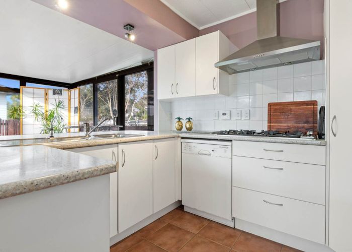  at Wren Place, Mairangi Bay, North Shore City, Auckland