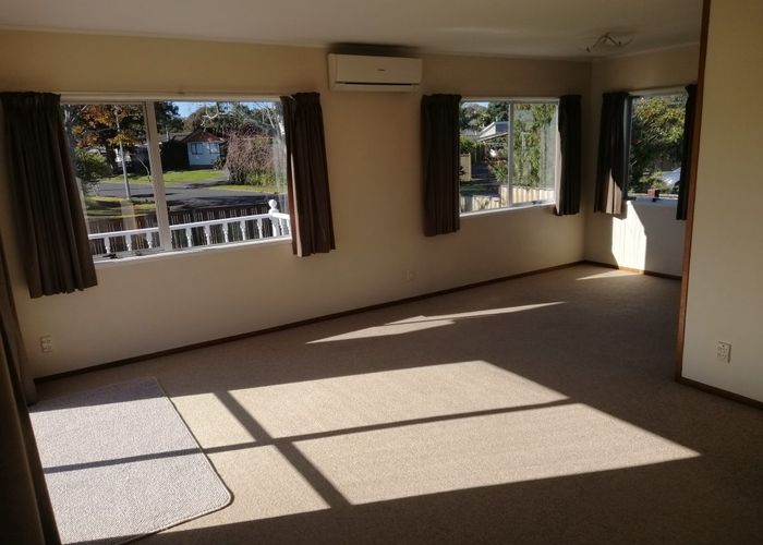  at 14 Darren Cres, Half Moon Bay, Manukau City, Auckland
