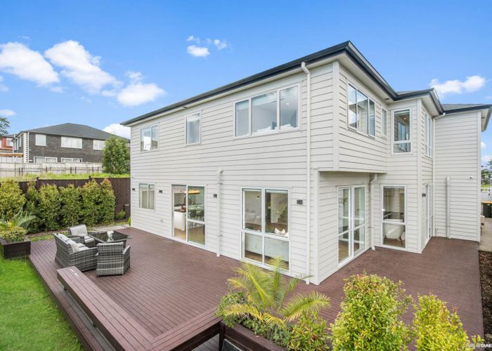  at 17 Masons Road, Oteha, Auckland