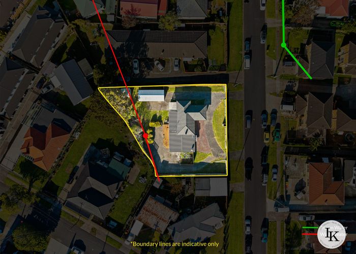  at 8 Gordon Road, Papatoetoe, Auckland