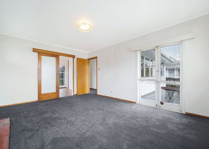  at 136 Rathgar Rd, Henderson, Waitakere City, Auckland