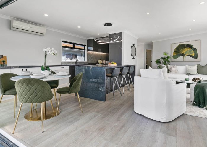  at 2A Redwood Drive, Massey, Waitakere City, Auckland