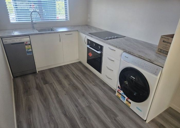  at 1/172 Blenheim Rd, Riccarton, Christchurch City, Canterbury