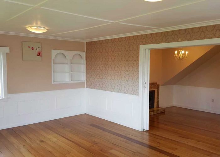  at 7 Jellicoe Road, Murrays Bay, North Shore City, Auckland