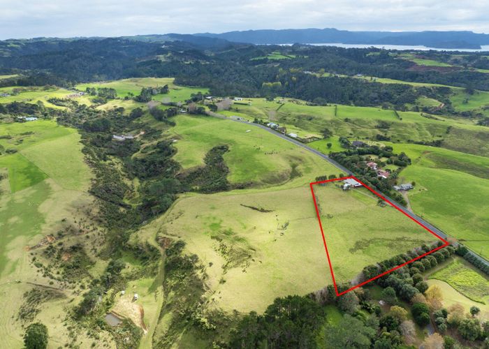  at 3031 Awhitu Road, Waiuku, Franklin, Auckland