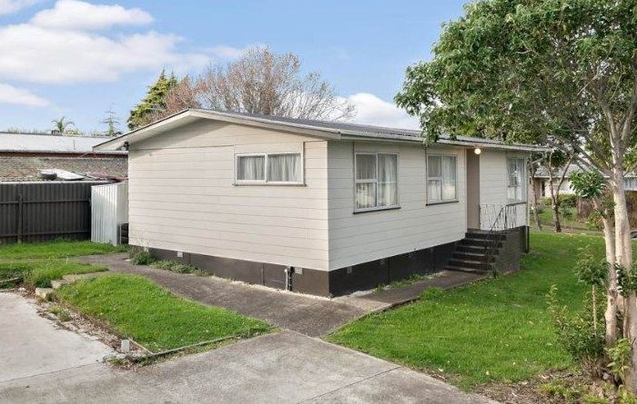 at 14 Astor Place, Manurewa, Auckland