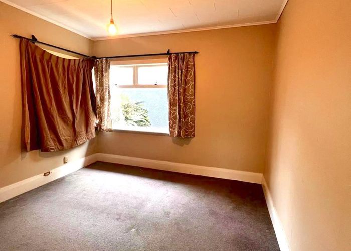  at 2 Keystone Avenue, Mount Roskill, Auckland City, Auckland