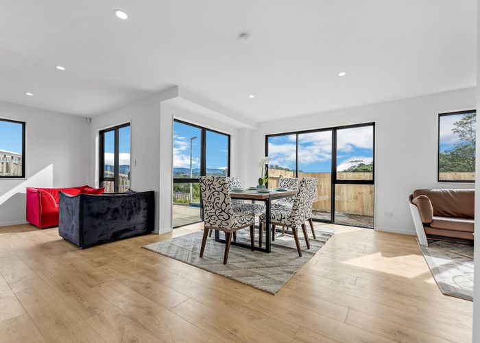  at 14 Mara Way, Sunnyvale, Waitakere City, Auckland