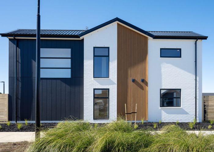  at 2/13 Adzebill Court, Rototuna, Hamilton, Waikato