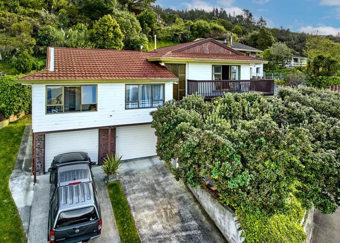  at 8 Dunleith Grove, Silverstream, Upper Hutt