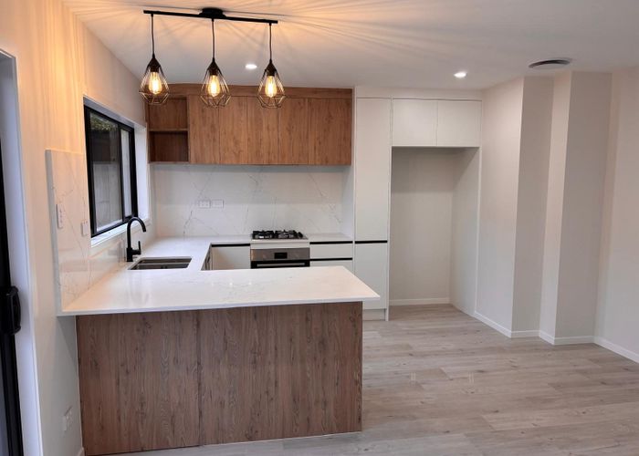  at 33D Patons Road, Howick, Auckland