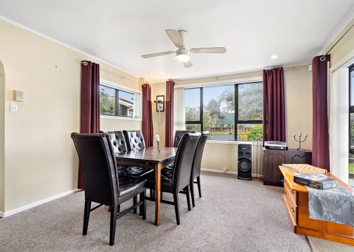 at 57 Longburn Road, Henderson, Auckland