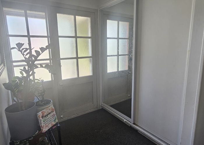  at 557 Glenfield Road, Glenfield, Auckland