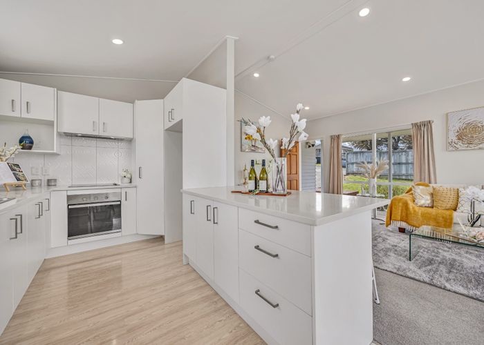  at 49 Patons Road, Howick, Auckland