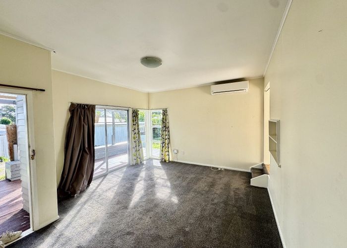  at 1/37 Milmay Road, Henderson, Waitakere City, Auckland