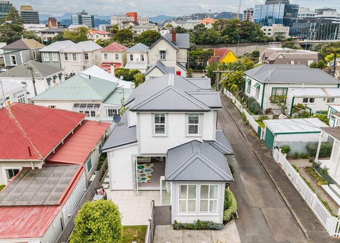  at 5A Torless Terrace, Thorndon, Wellington, Wellington