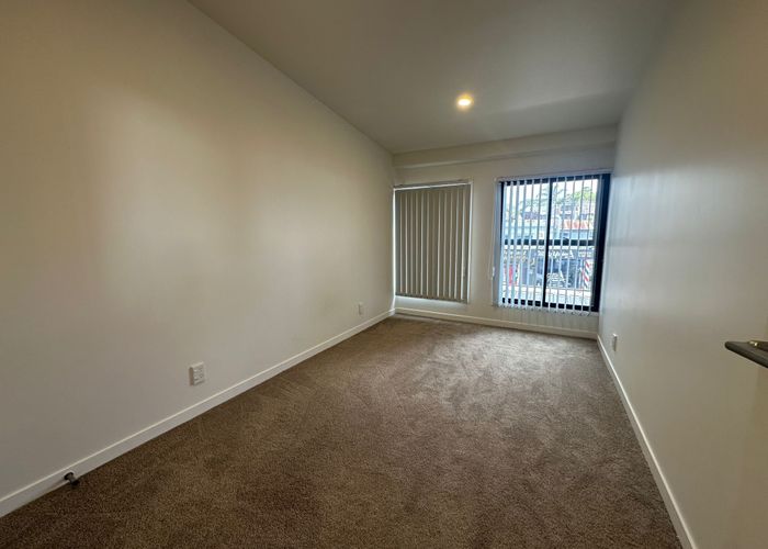  at 83A Kitchener Road, Milford, North Shore City, Auckland