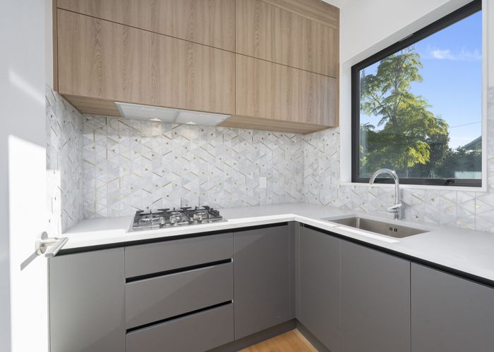 at 608A Beach Road, Rothesay Bay, North Shore City, Auckland